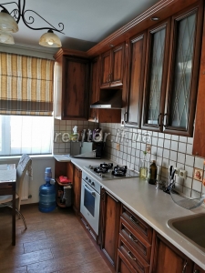 Продается 3 комнатная квартира с кладовой в уютном районе города по улице Героев Николаева.